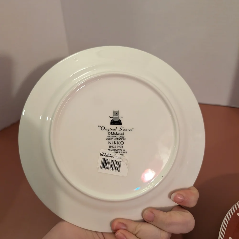 Nikko The Original S'Mores Christmas Snack/Dessert/Salad Plates - 8 Inches
